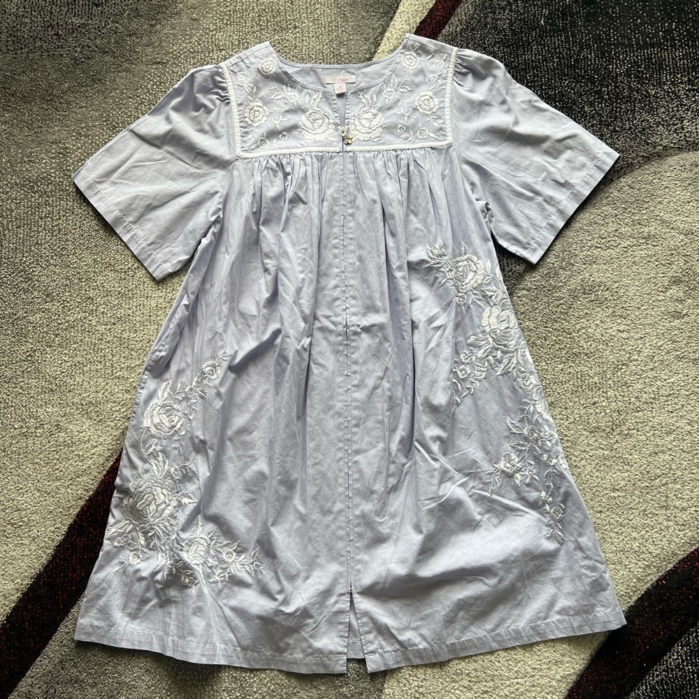 Go Softly Patio Lavender White Floral Embroidered Zip Up Dress